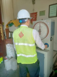 Thí nghiệm nén bê tông